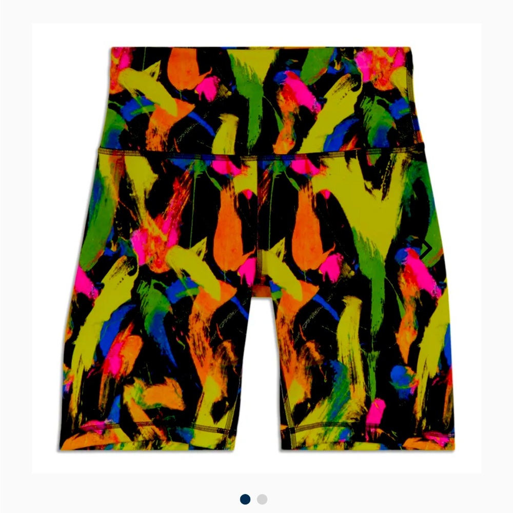 NWT  LULULEMON wonder train high rise shorts 6” size 4